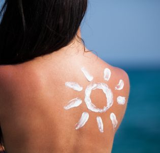 Fotostarzenie się skóry – jak temu zapobiegać?